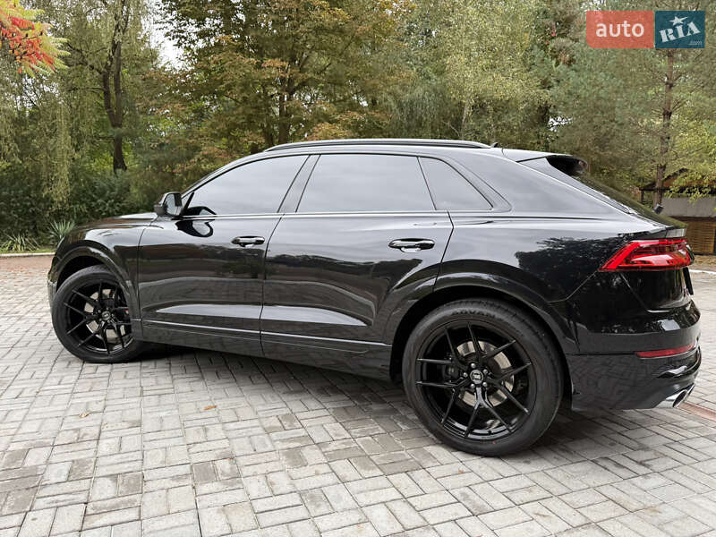 Внедорожник / Кроссовер Audi SQ8 2020 в Дрогобыче