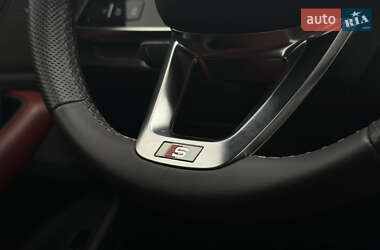 Внедорожник / Кроссовер Audi SQ8 2023 в 