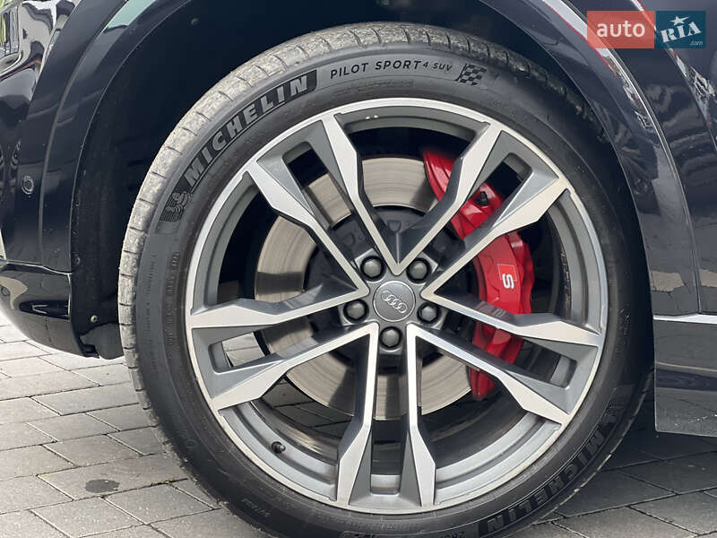 Внедорожник / Кроссовер Audi SQ8 2020 в Ужгороде