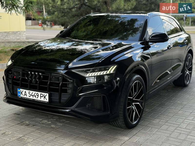 Внедорожник / Кроссовер Audi SQ8 2021 в 