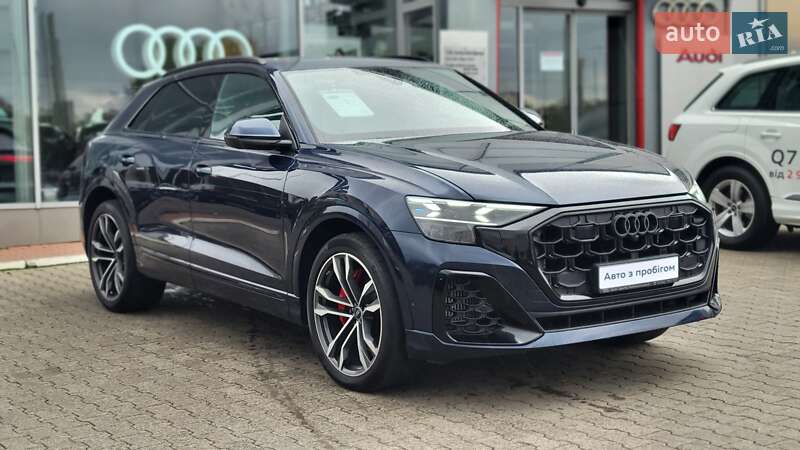 Audi SQ8 2025