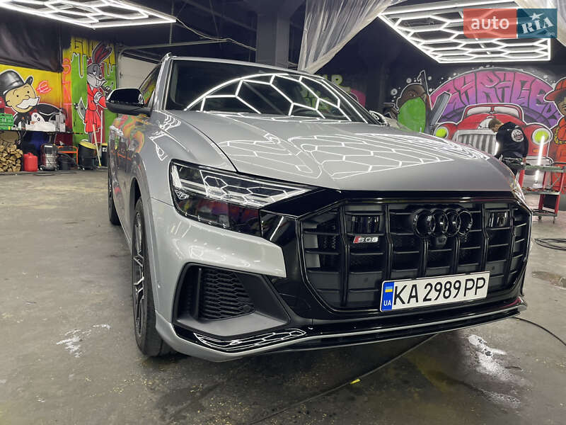 Внедорожник / Кроссовер Audi SQ8 2021 в Киеве