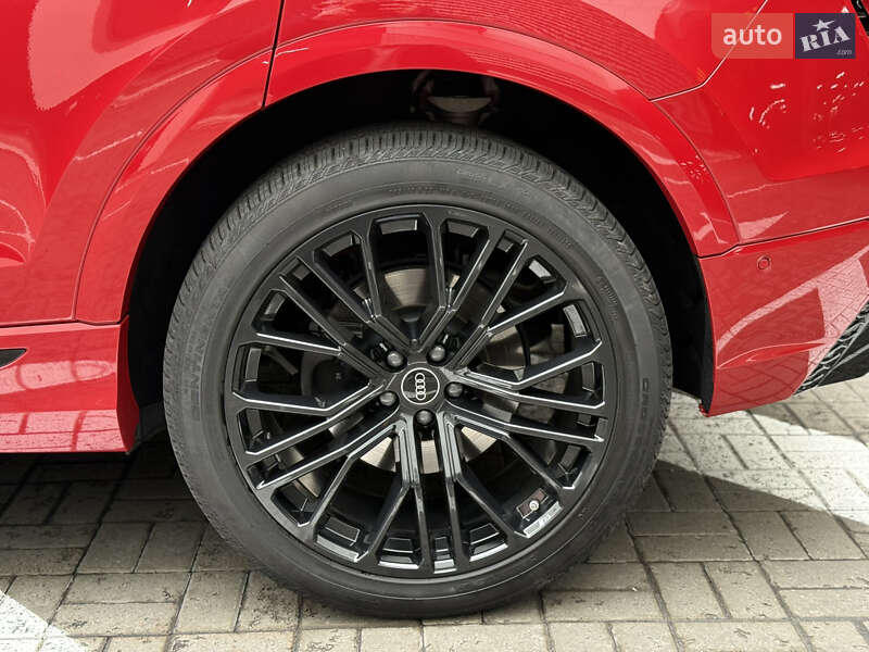 Позашляховик / Кросовер Audi SQ8 2024 в Києві фото 12 Позашляховик / Кросовер Audi SQ8 2024 в Києві