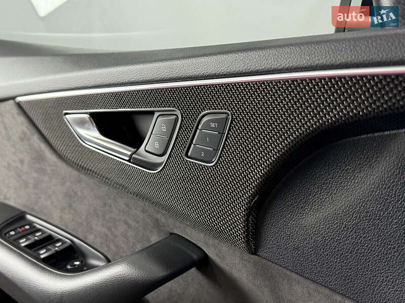 Позашляховик / Кросовер Audi SQ8 2021 в Одесі