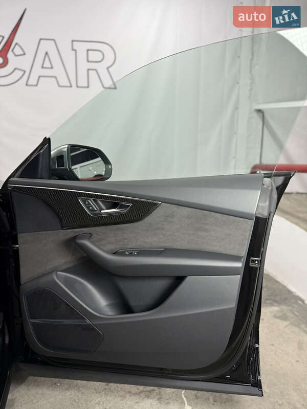 Позашляховик / Кросовер Audi SQ8 2021 в Одесі