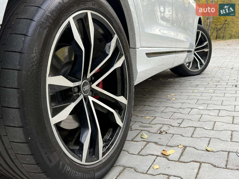 Внедорожник / Кроссовер Audi SQ8 2021 в Тернополе