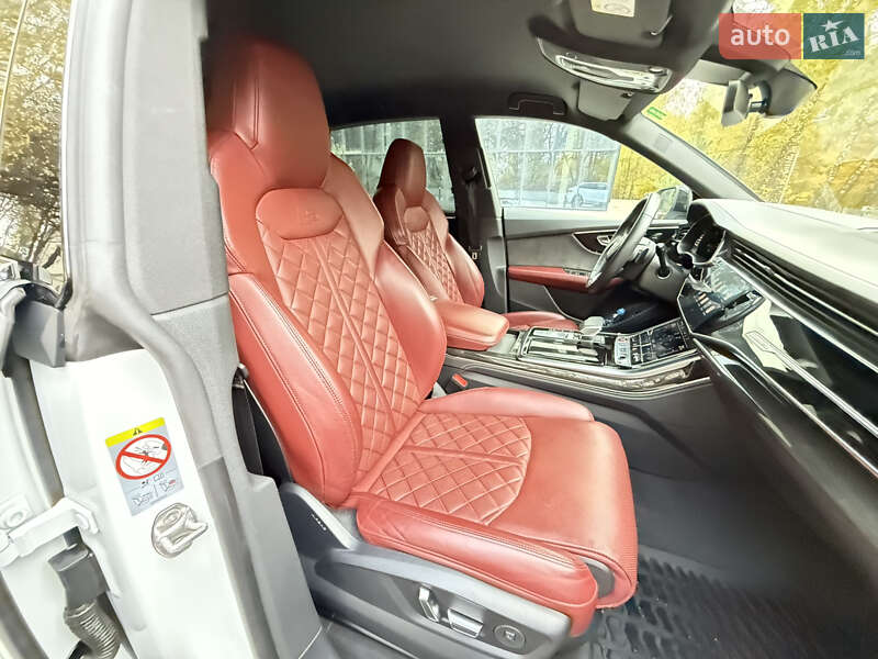 Внедорожник / Кроссовер Audi SQ8 2021 в Тернополе