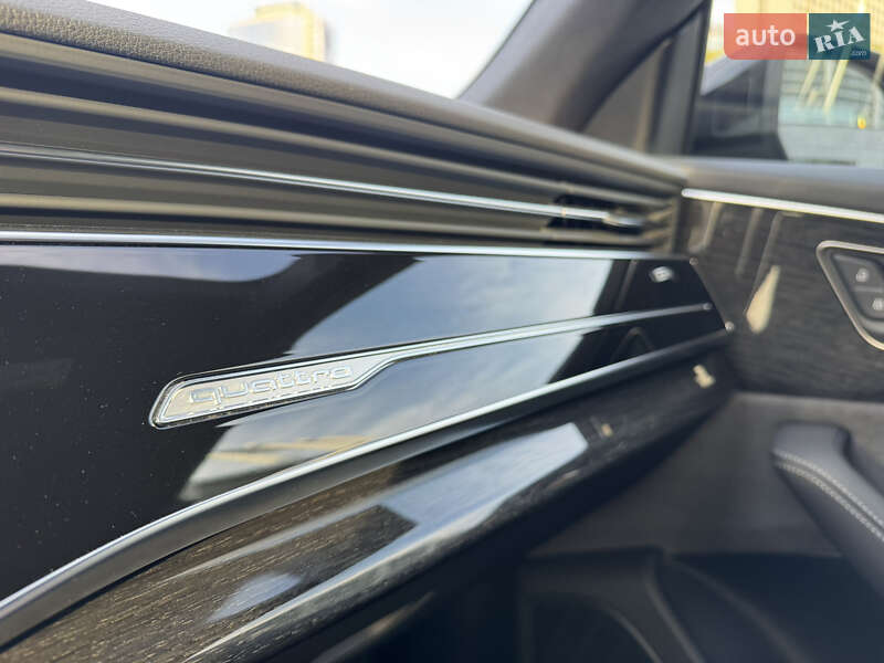 Позашляховик / Кросовер Audi SQ8 2023 в Києві фото 19 Позашляховик / Кросовер Audi SQ8 2023 в Києві