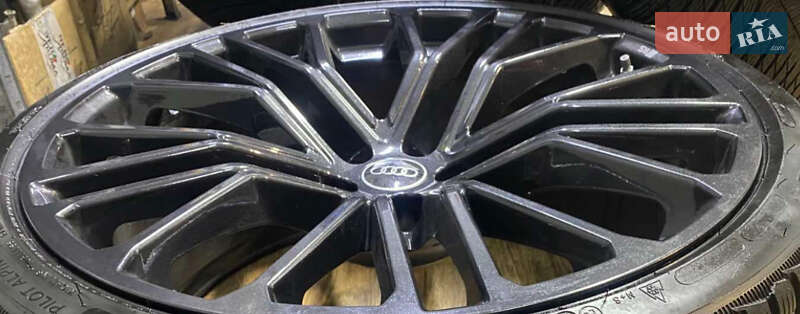 Позашляховик / Кросовер Audi SQ8 2025 в Києві фото 62 Позашляховик / Кросовер Audi SQ8 2025 в Києві
