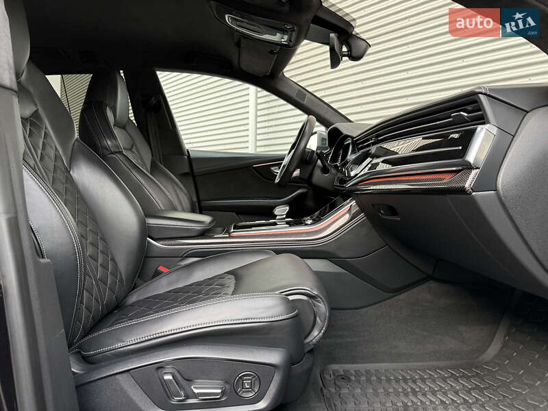 Позашляховик / Кросовер Audi SQ8 2019 в Рівному фото 39 Позашляховик / Кросовер Audi SQ8 2019 в Рівному