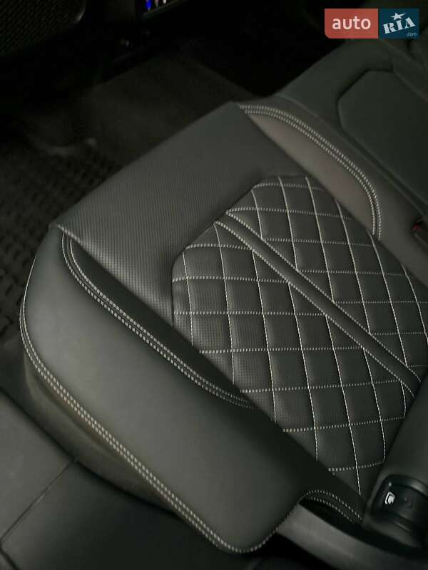 Внедорожник / Кроссовер Audi SQ8 2024 в Киеве