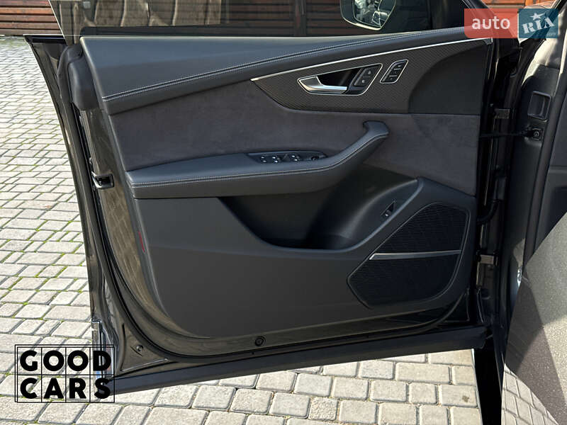 Позашляховик / Кросовер Audi SQ8 2024 в Одесі фото 20 Позашляховик / Кросовер Audi SQ8 2024 в Одесі