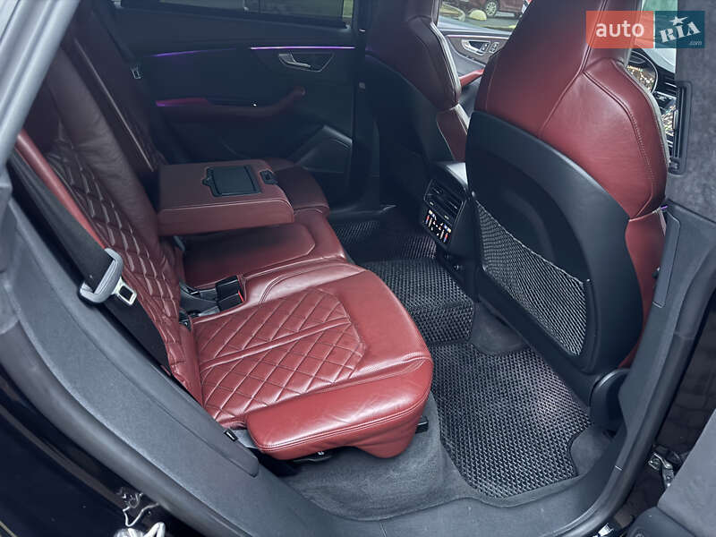 Внедорожник / Кроссовер Audi SQ8 2020 в Киеве