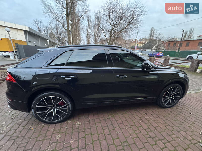 Внедорожник / Кроссовер Audi SQ8 2020 в Киеве
