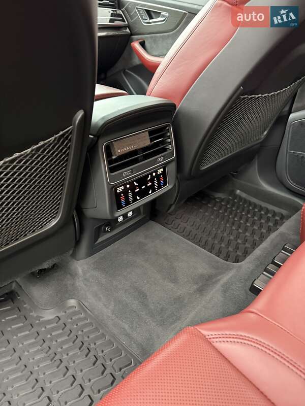 Внедорожник / Кроссовер Audi SQ8 2020 в Киеве фото 12 Внедорожник / Кроссовер Audi SQ8 2020 в Киеве