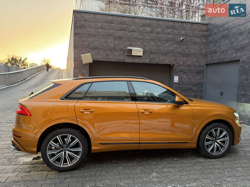 Внедорожник / Кроссовер Audi SQ8 2021 в Киеве