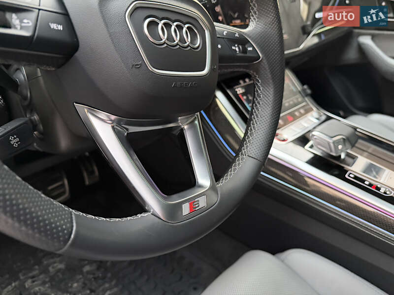 Внедорожник / Кроссовер Audi SQ8 2021 в Киеве