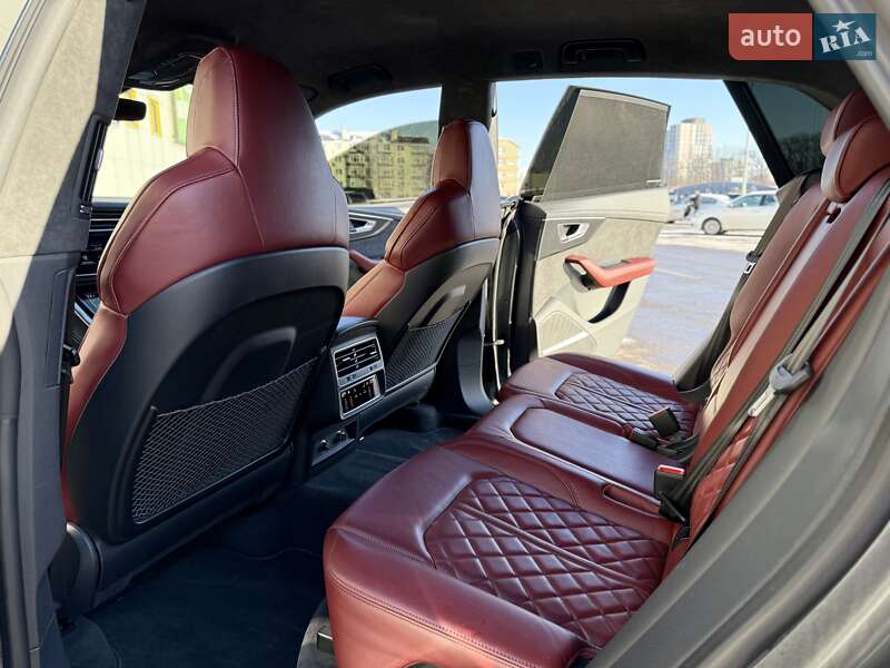 Внедорожник / Кроссовер Audi SQ8 2021 в Киеве