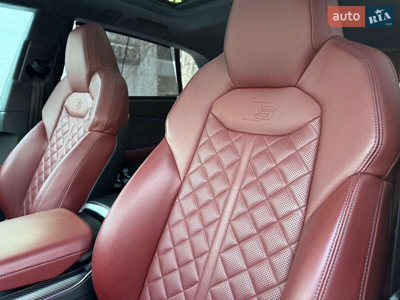 Внедорожник / Кроссовер Audi SQ8 2024 в Киеве