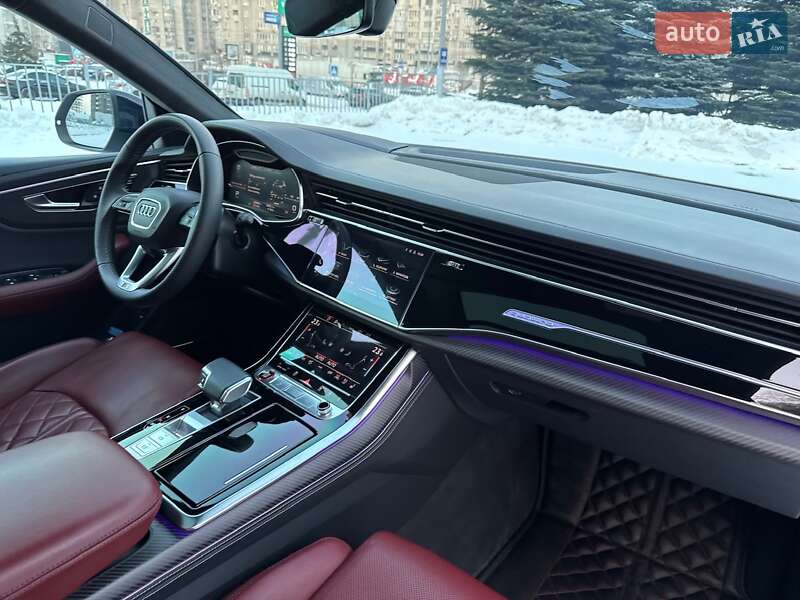 Внедорожник / Кроссовер Audi SQ8 2024 в Киеве