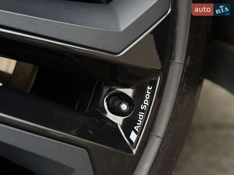 Внедорожник / Кроссовер Audi SQ8 2023 в Одессе