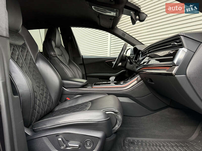 Внедорожник / Кроссовер Audi SQ8 2019 в Ровно