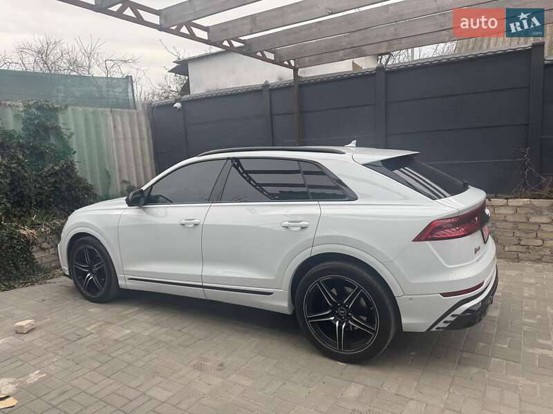 Внедорожник / Кроссовер Audi SQ8 2020 в Николаеве