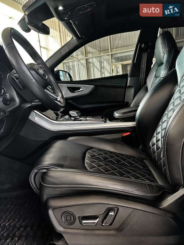 Внедорожник / Кроссовер Audi SQ8 2020 в Николаеве