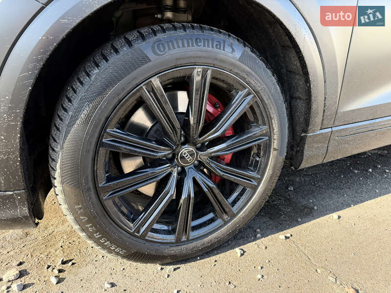 Внедорожник / Кроссовер Audi SQ8 2023 в Киеве