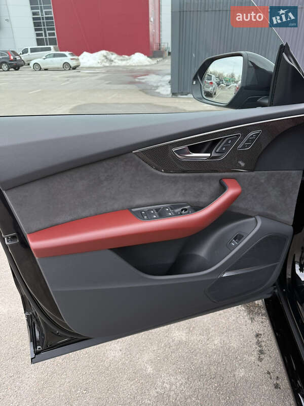 Внедорожник / Кроссовер Audi SQ8 2021 в Киеве