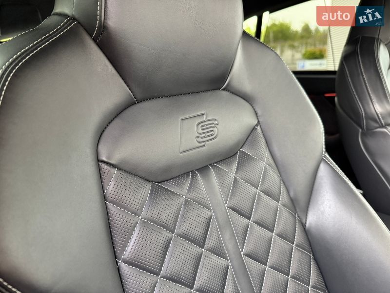 Внедорожник / Кроссовер Audi SQ8 2019 в Ровно