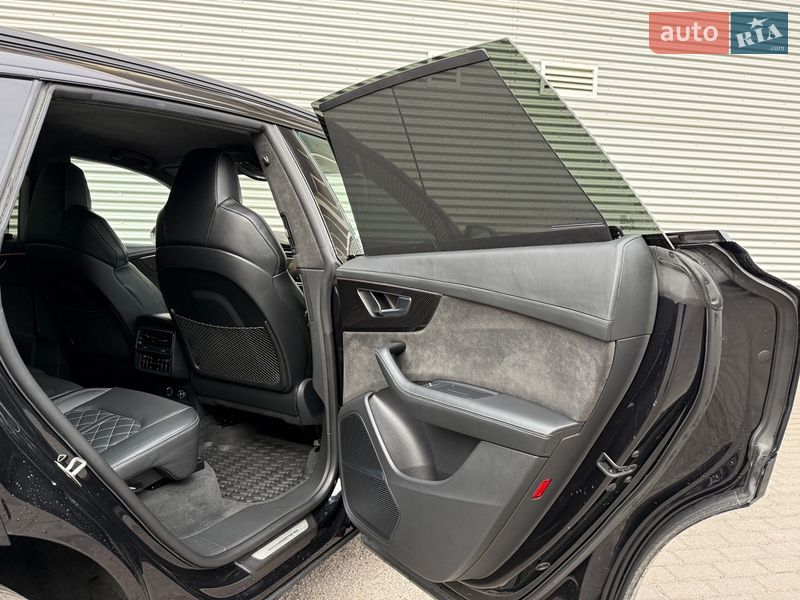 Внедорожник / Кроссовер Audi SQ8 2019 в Ровно
