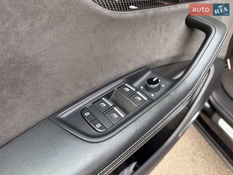 Внедорожник / Кроссовер Audi SQ8 2019 в Ровно