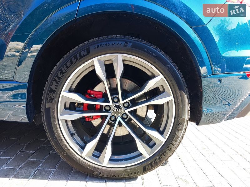 Позашляховик / Кросовер Audi SQ8 2021 в Києві
