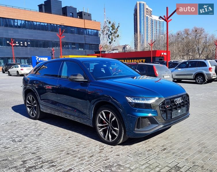 Позашляховик / Кросовер Audi SQ8 2021 в Києві