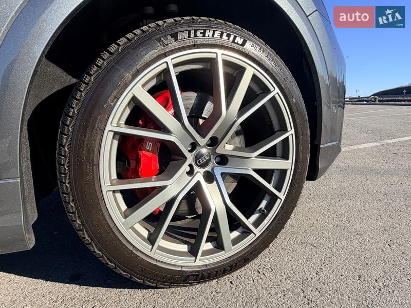 Внедорожник / Кроссовер Audi SQ8 2022 в Полтаве