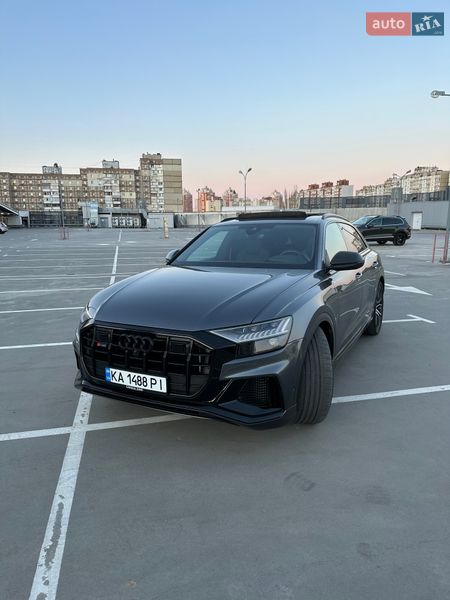 Позашляховик / Кросовер Audi SQ8 2020 в Києві