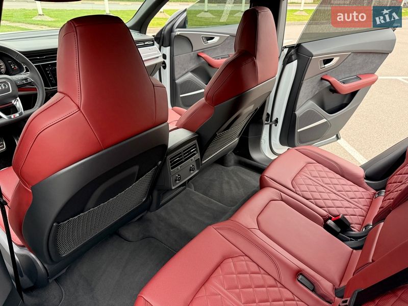 Внедорожник / Кроссовер Audi SQ8 2024 в Киеве
