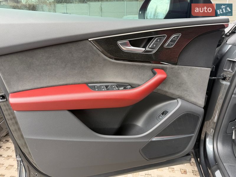 Внедорожник / Кроссовер Audi SQ8 2021 в Киеве фото 15 Внедорожник / Кроссовер Audi SQ8 2021 в Киеве