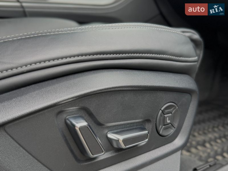 Внедорожник / Кроссовер Audi SQ8 2022 в Днепре