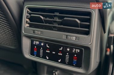 Внедорожник / Кроссовер Audi SQ8 2022 в Днепре