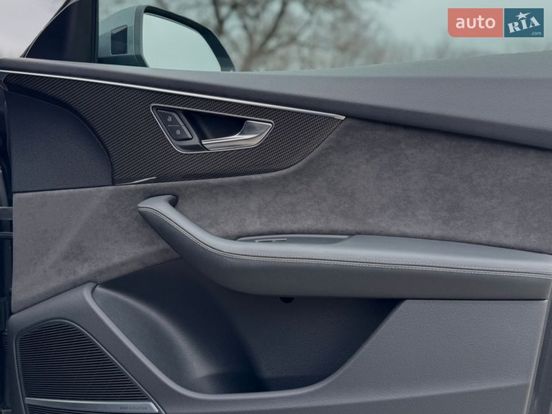 Внедорожник / Кроссовер Audi SQ8 2022 в Днепре