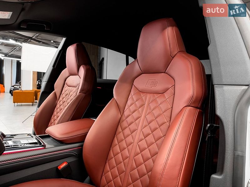 Внедорожник / Кроссовер Audi SQ8 2024 в Киеве