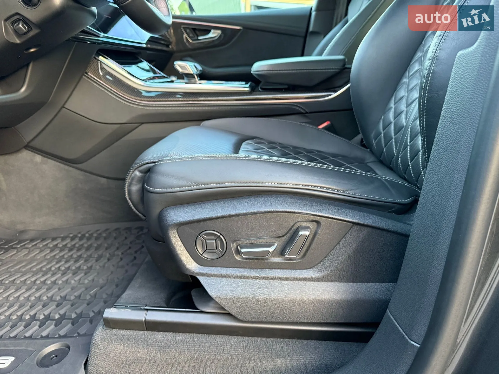 2023 Audi SQ8 - мініатюра 25