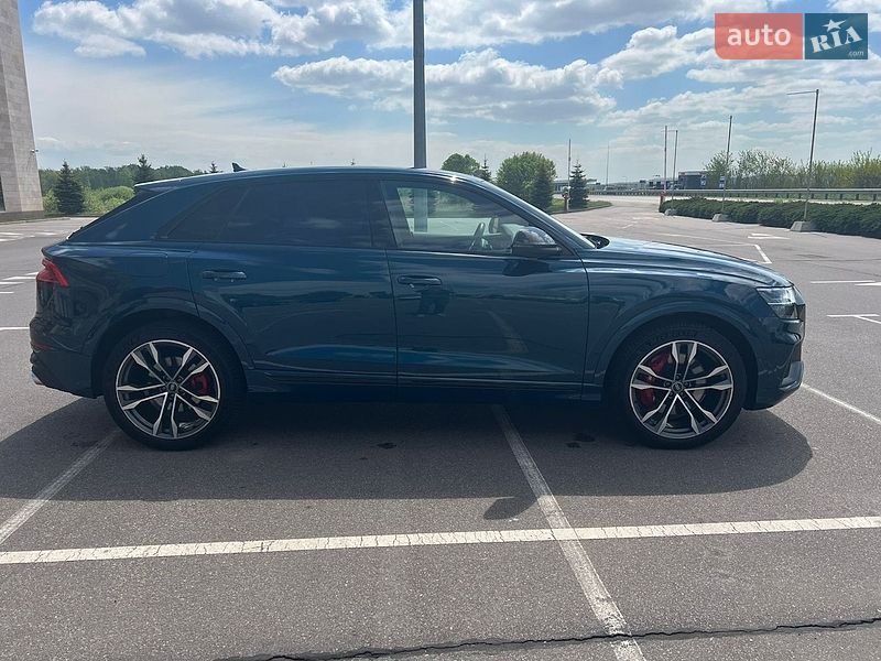 Позашляховик / Кросовер Audi SQ8 2021 в Києві