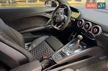 Купе Audi TT RS 2017 в 