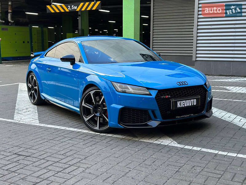 Купе Audi TT RS 2019 в 