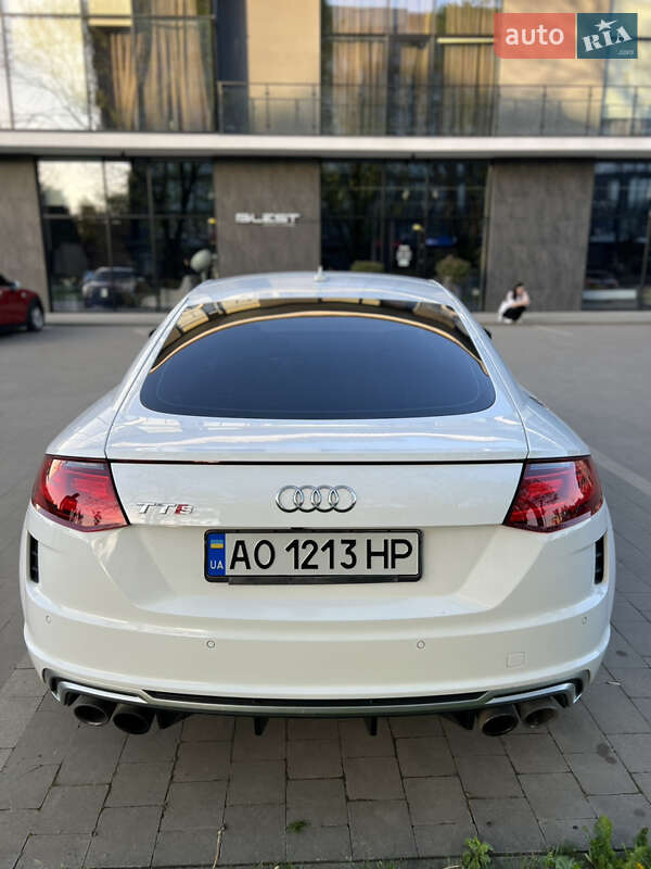 Купе Audi TT S 2016 в Ужгороде