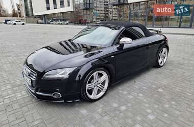 Купе Audi TT S 2012 в 
