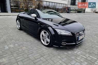 Купе Audi TT S 2012 в 